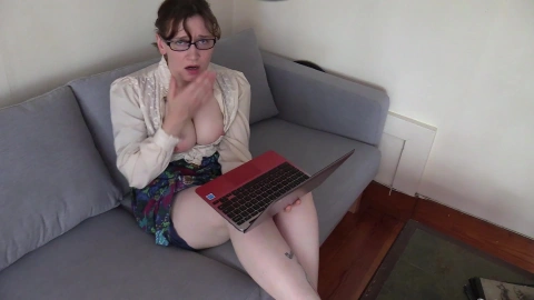 Bettie Bondage: Mom Controlled by Mind Gum